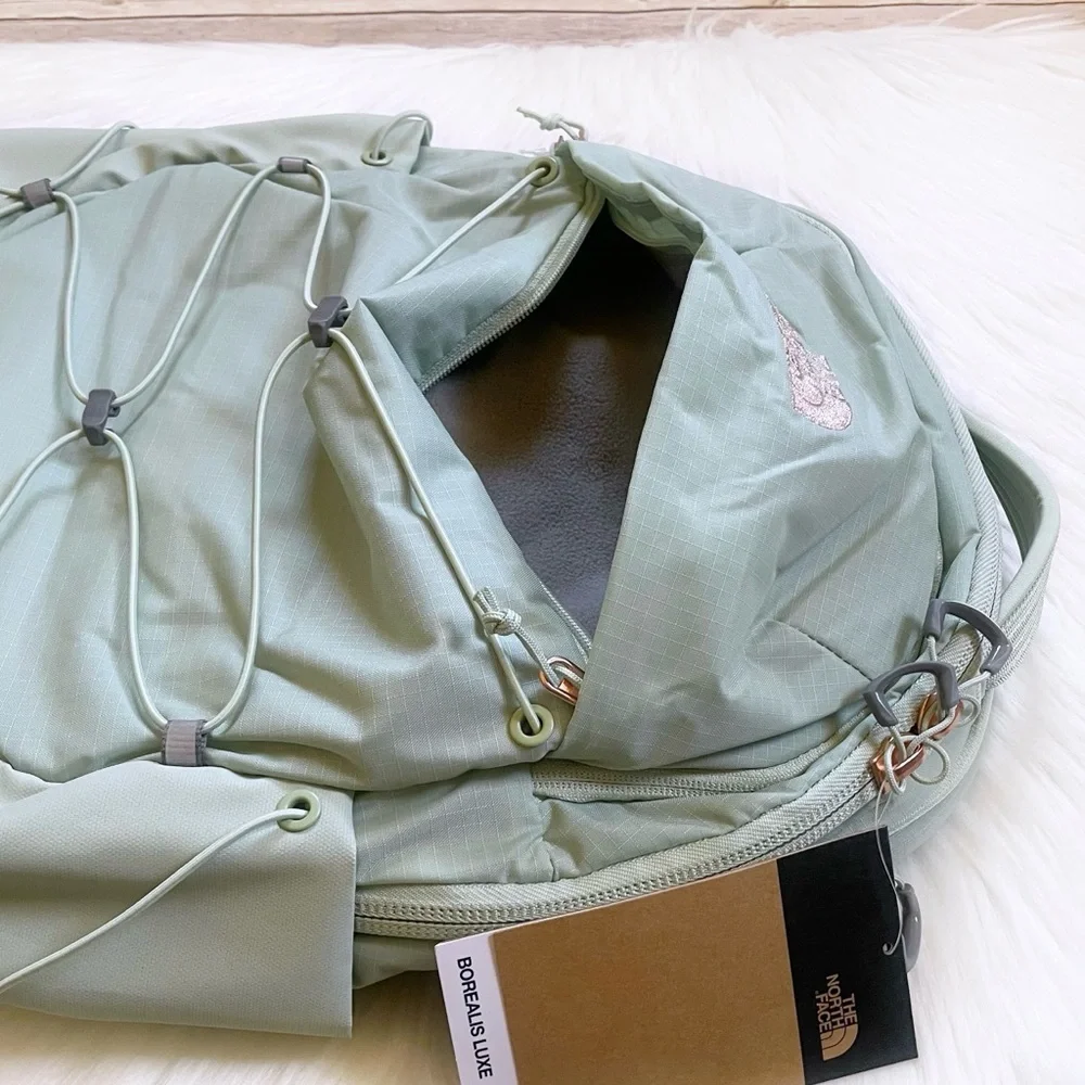 The North Face Women’s Borealis Luxe 27 Liter Backpack - Picture 5 of 9